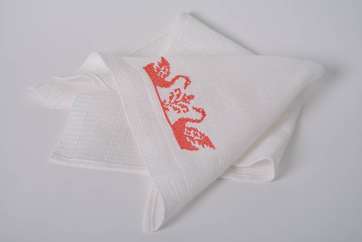 Handmade decorative white cotton napkin with embroidered swans for table setting photo 3