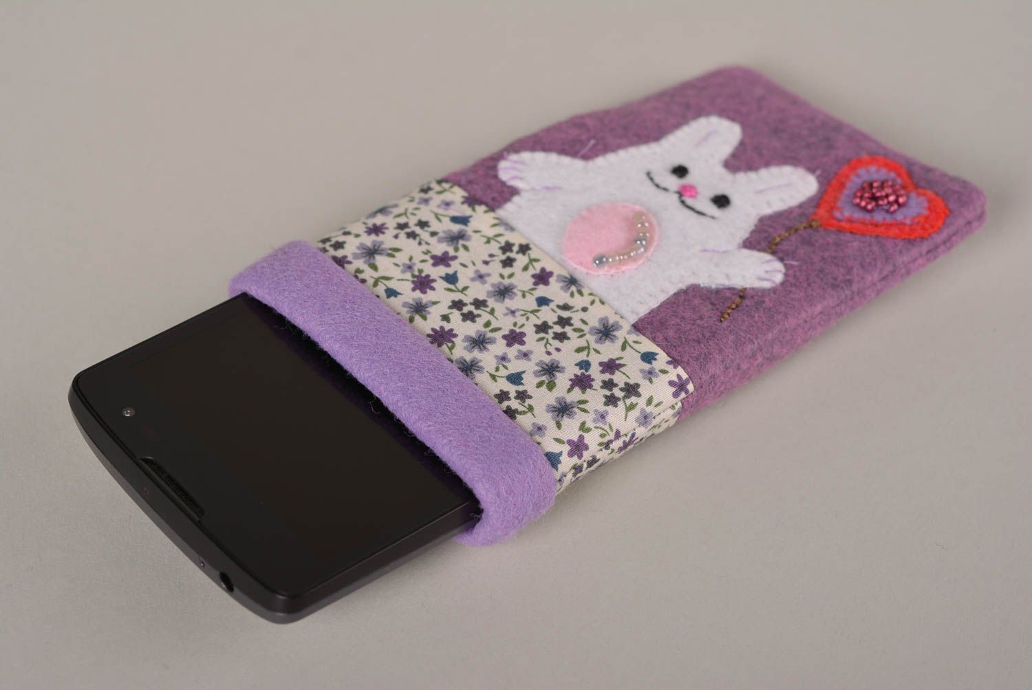Étui portable fait main Accessoire portable feutre violet lapin Cadeau original photo 2