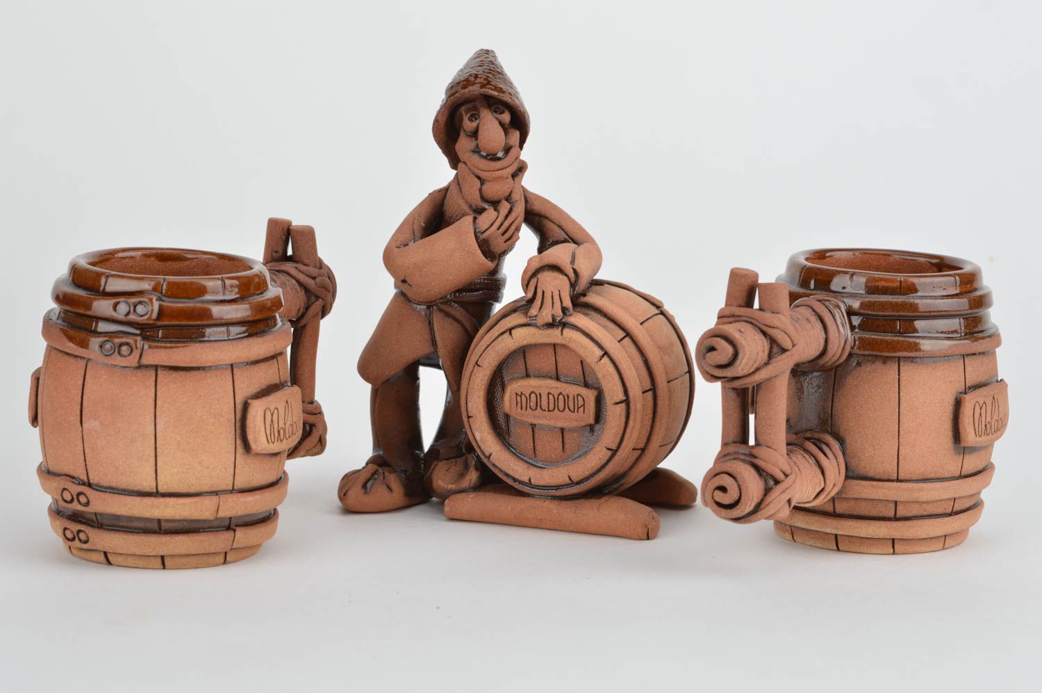 Originelles braunes Bierkrug Set 150 ml mit Figurine aus Ton Weinbauer handmade foto 2
