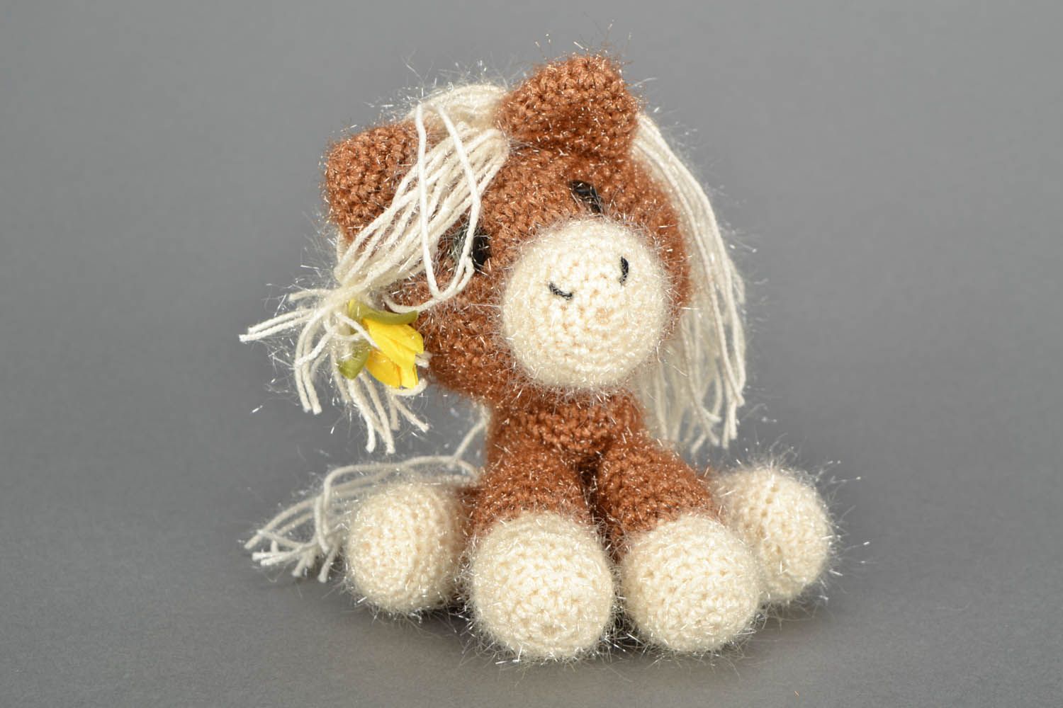 Crocheted brown horse photo 2