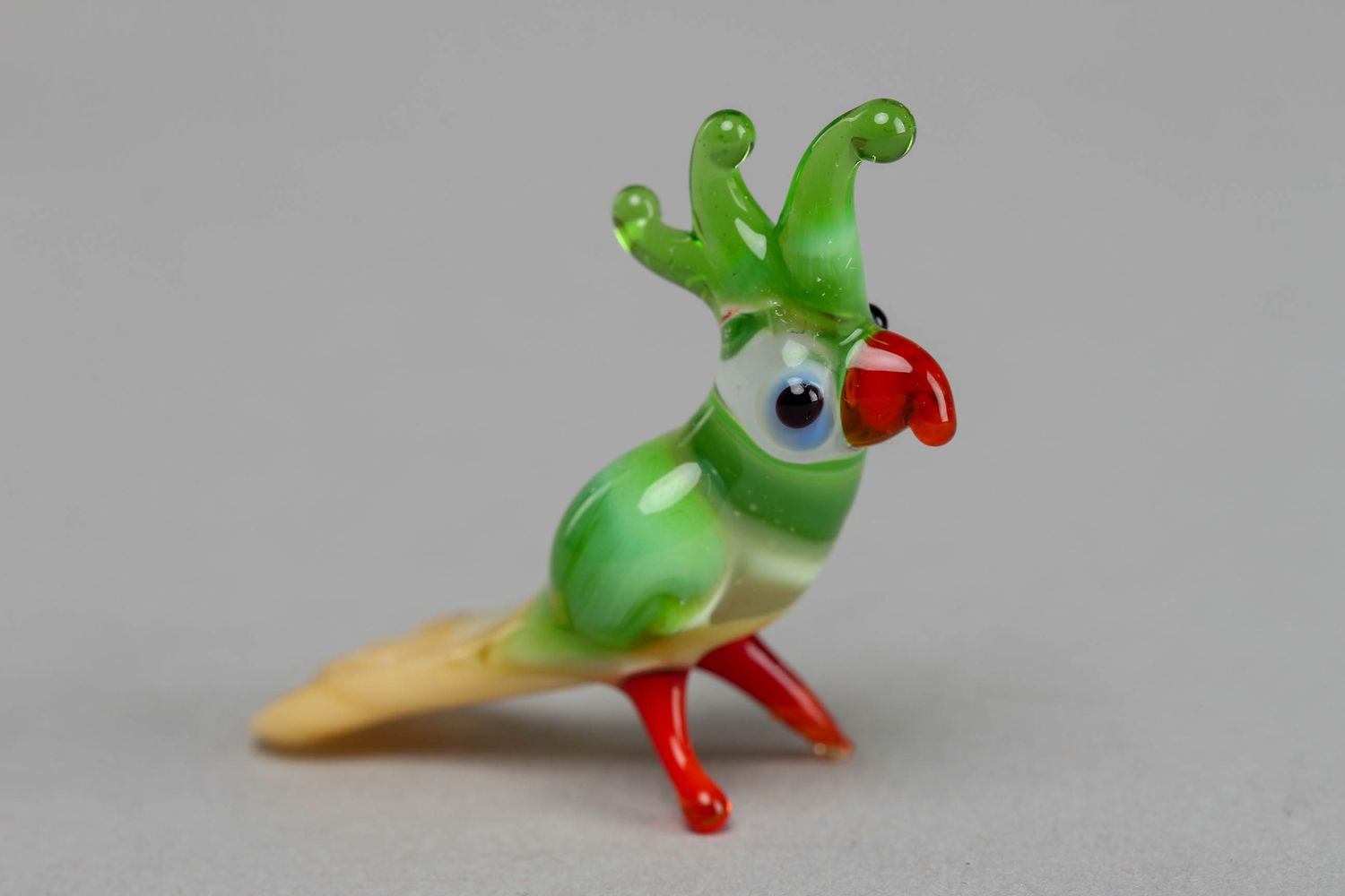 Bright small lampwork glass figurine of parrot photo 1