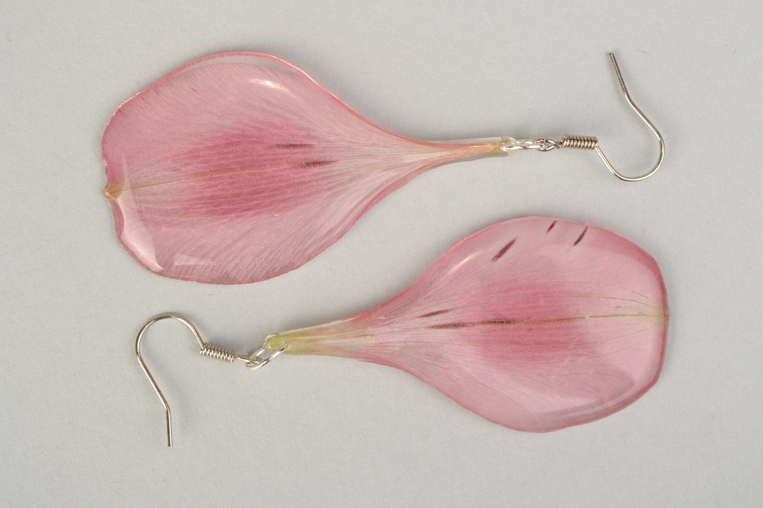 Handmade tender drop-shaped dangle earrings with pink flower in epoxy resin photo 3