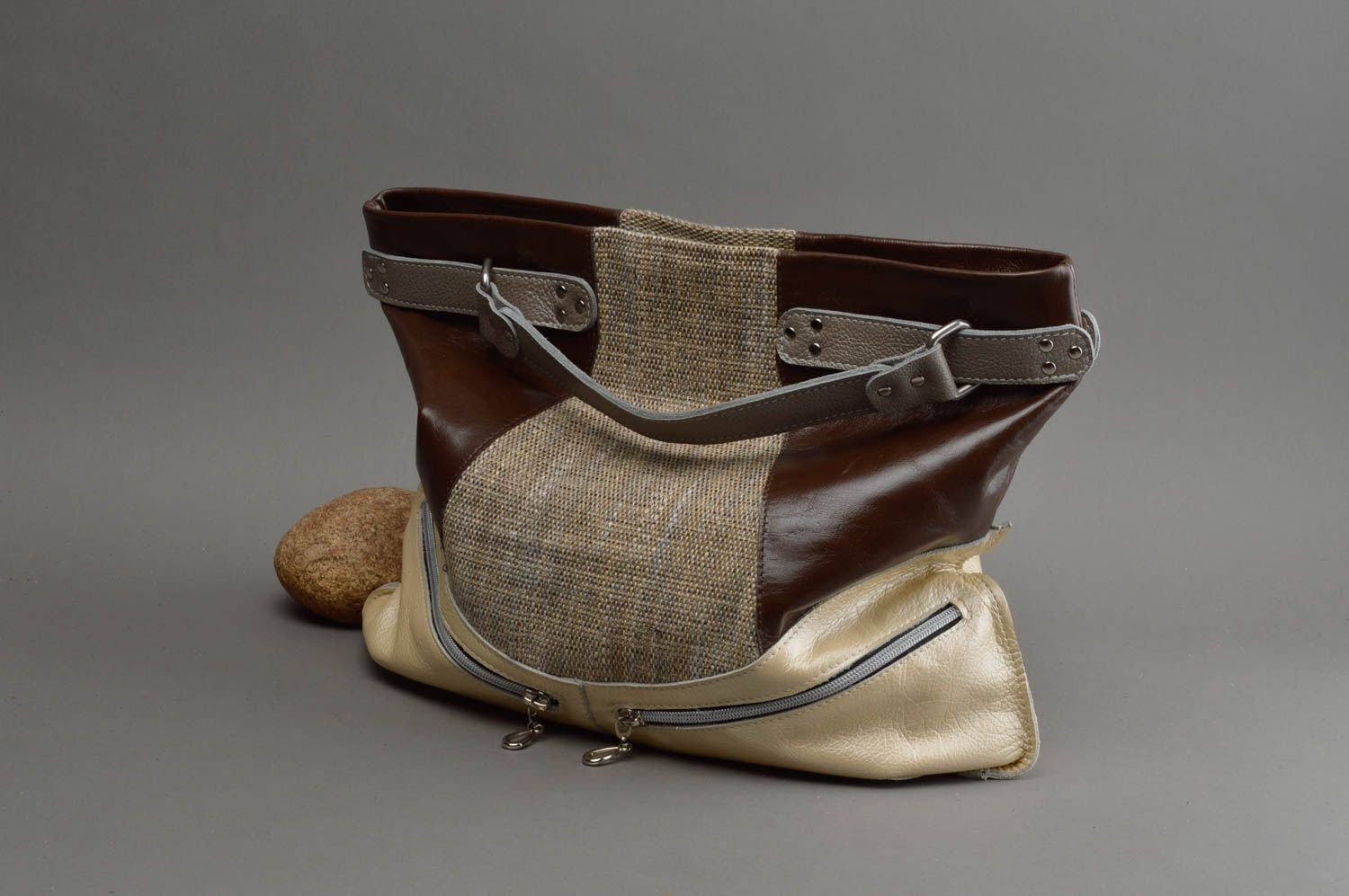 Große originelle stilvolle Tasche aus Leder und Leinen handmade für Damen foto 1