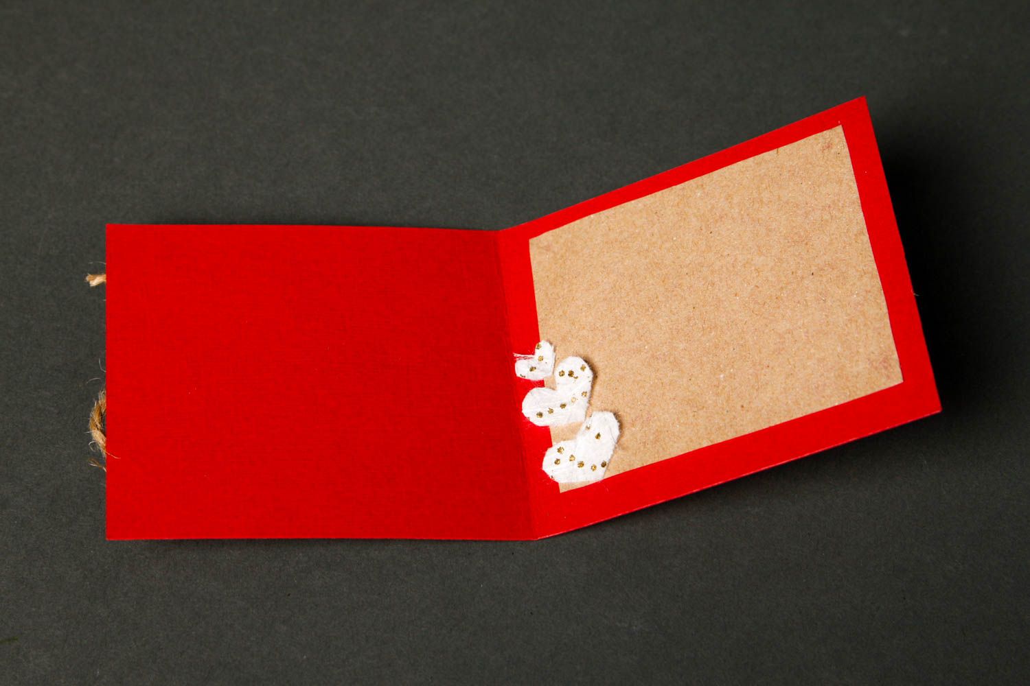 Carte de voeux fait main rouge avec coeur blanc Cadeau original carré design photo 4