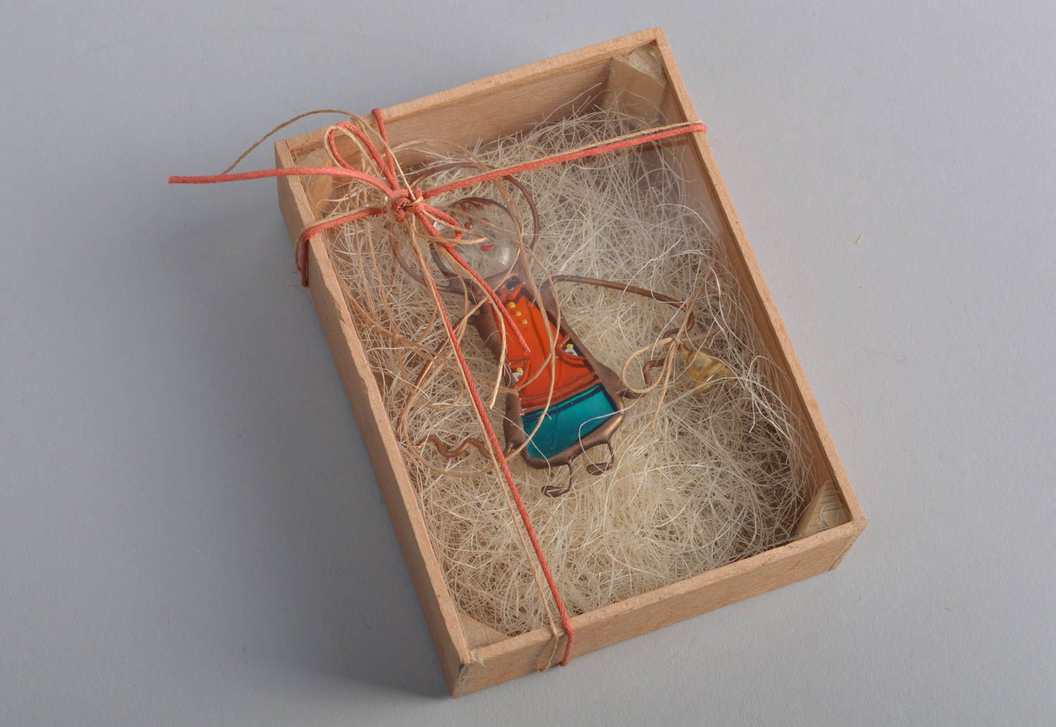 Витражная подвеска ангел небольшая красивая ручной работы в коробке авторская фото 5