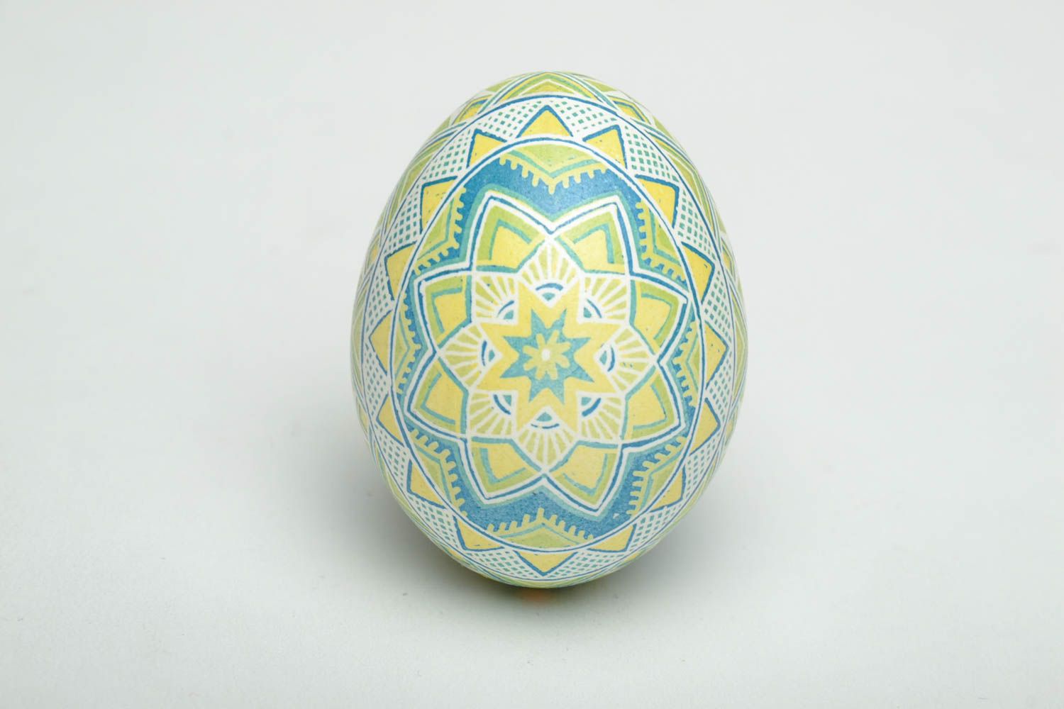 Huevo de Pascua pintado  foto 2