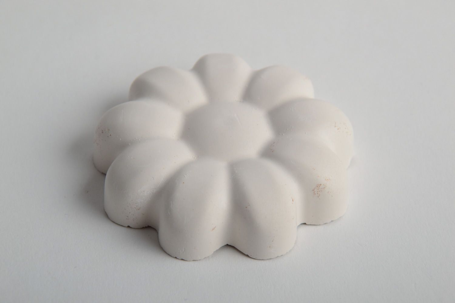 Handmade small volume unpainted plaster craft blank for decoration Flower photo 2