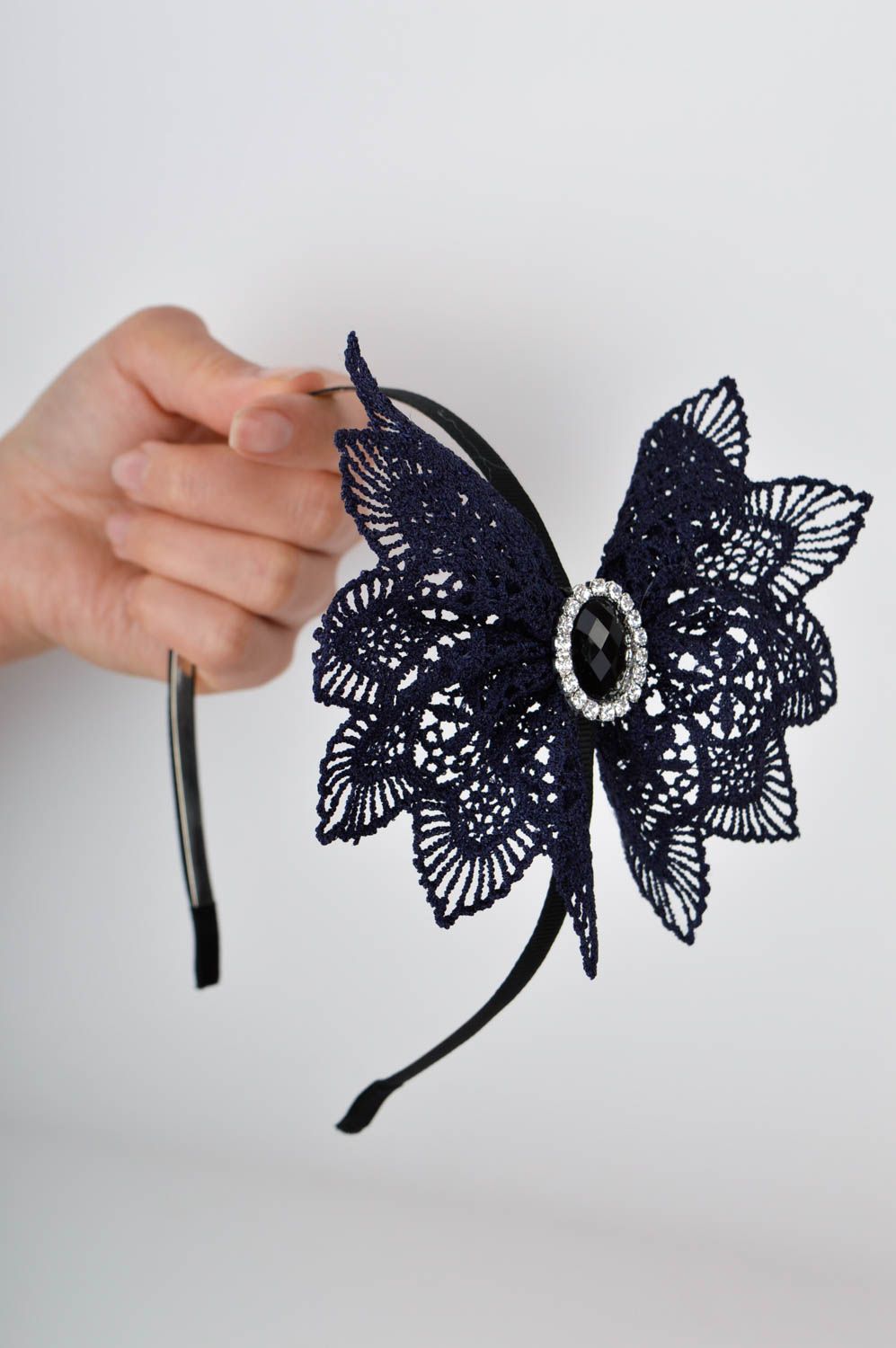 Serre-tête fleur Bijou fait main couleur bleu foncé Accessoire cheveux dentelle photo 2