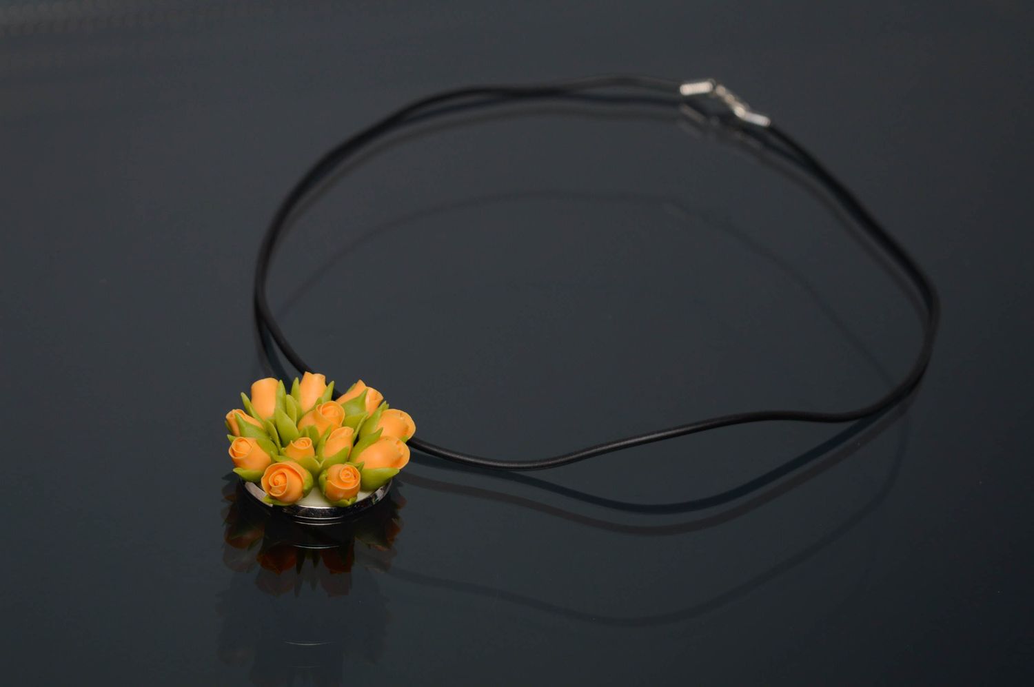 Cold porcelain pendant with cord Orange Roses photo 1