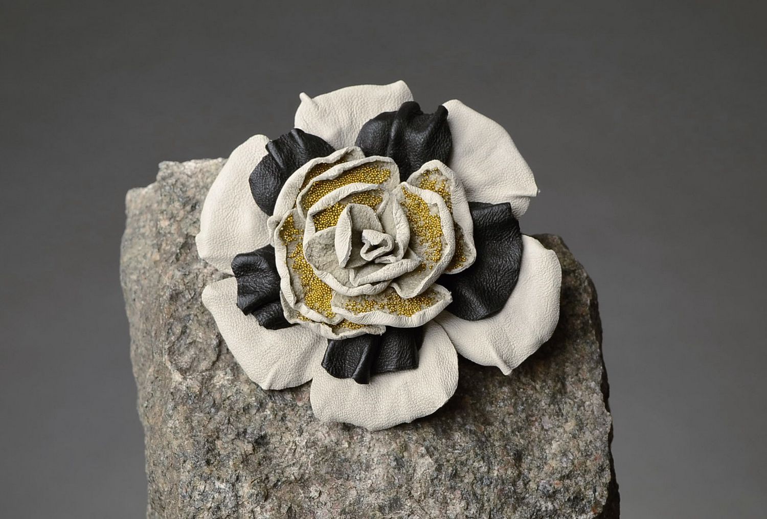 Handmade leather brooch in the form of a flower photo 4