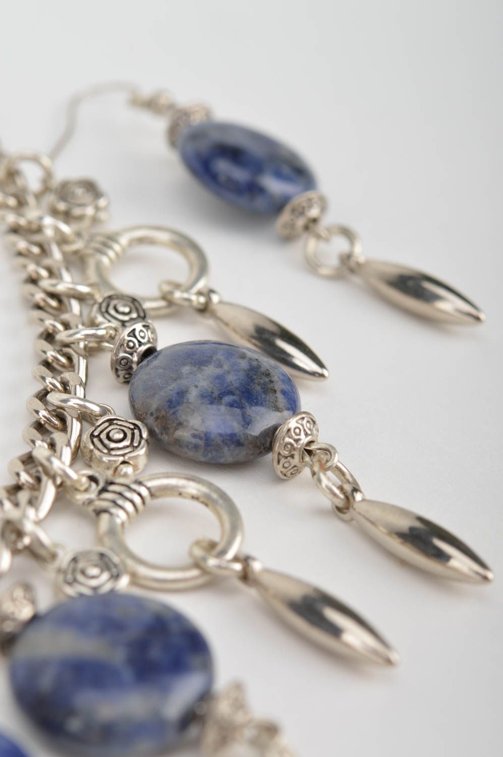 Designer Schmuckset in Blau 2 Stück Collier und Ohrringe aus Metall handmade foto 4