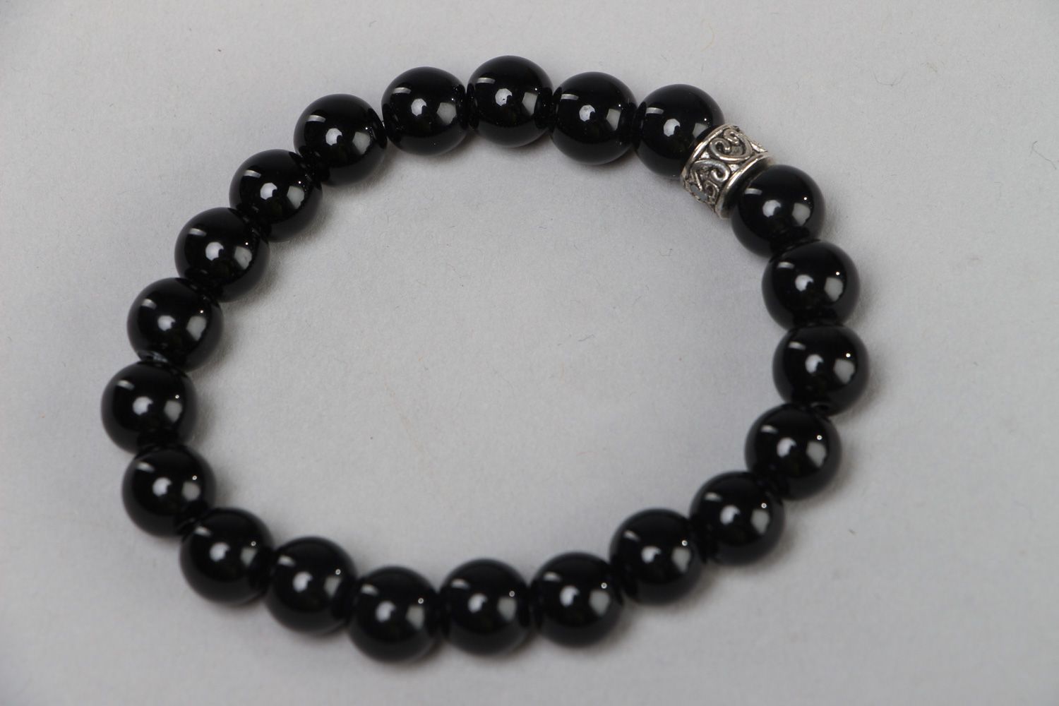 Stylish handmade black gemstone bracelet with agate photo 2