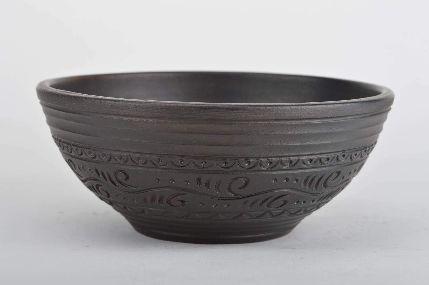 Beautiful handmade designer molded clay bowl for first courses photo 2