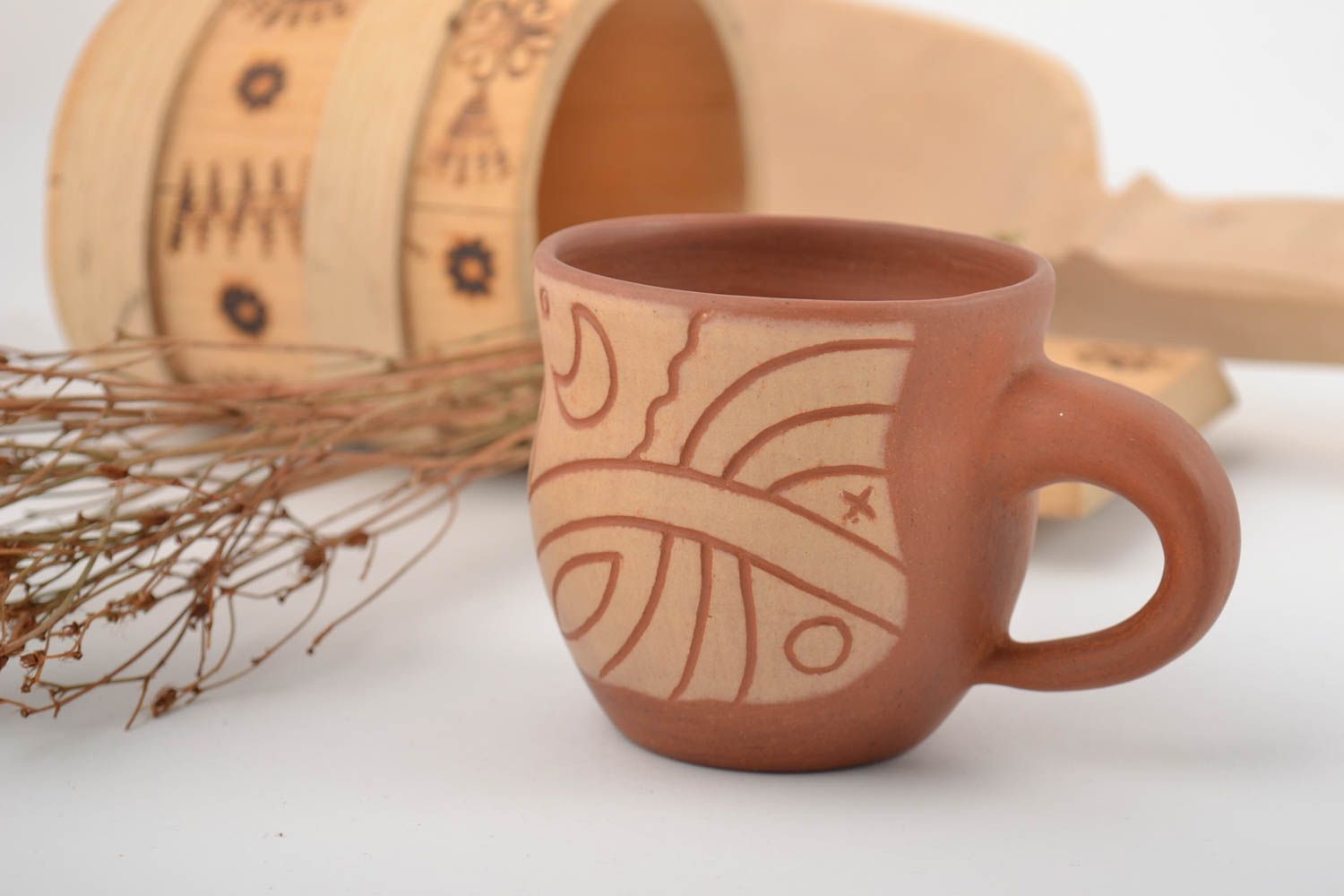 Originelle keramische Tasse aus Ton mit Bemalung handmade für Küche Dekor 180 ml foto 1