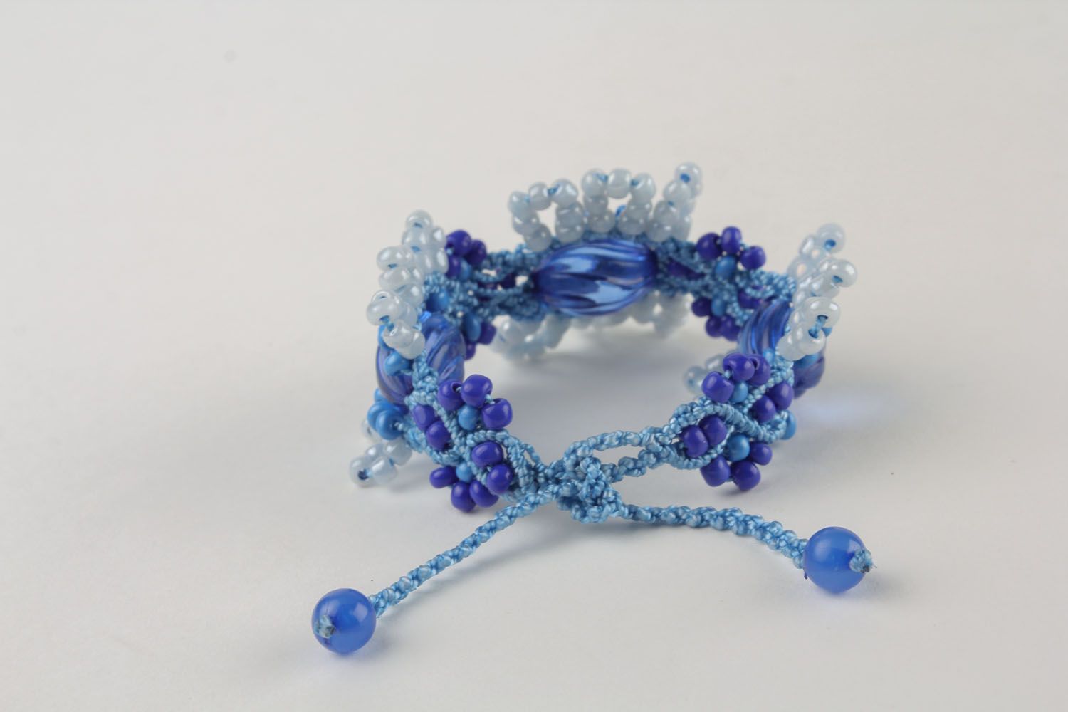 Bracelet with threads and beads Northern Lights photo 4