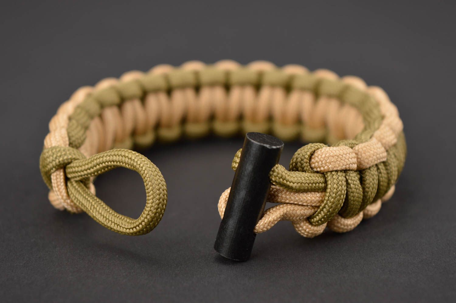 Beige braunes Paracord Armband handmade Accessoire für Männer Survival Armband foto 3
