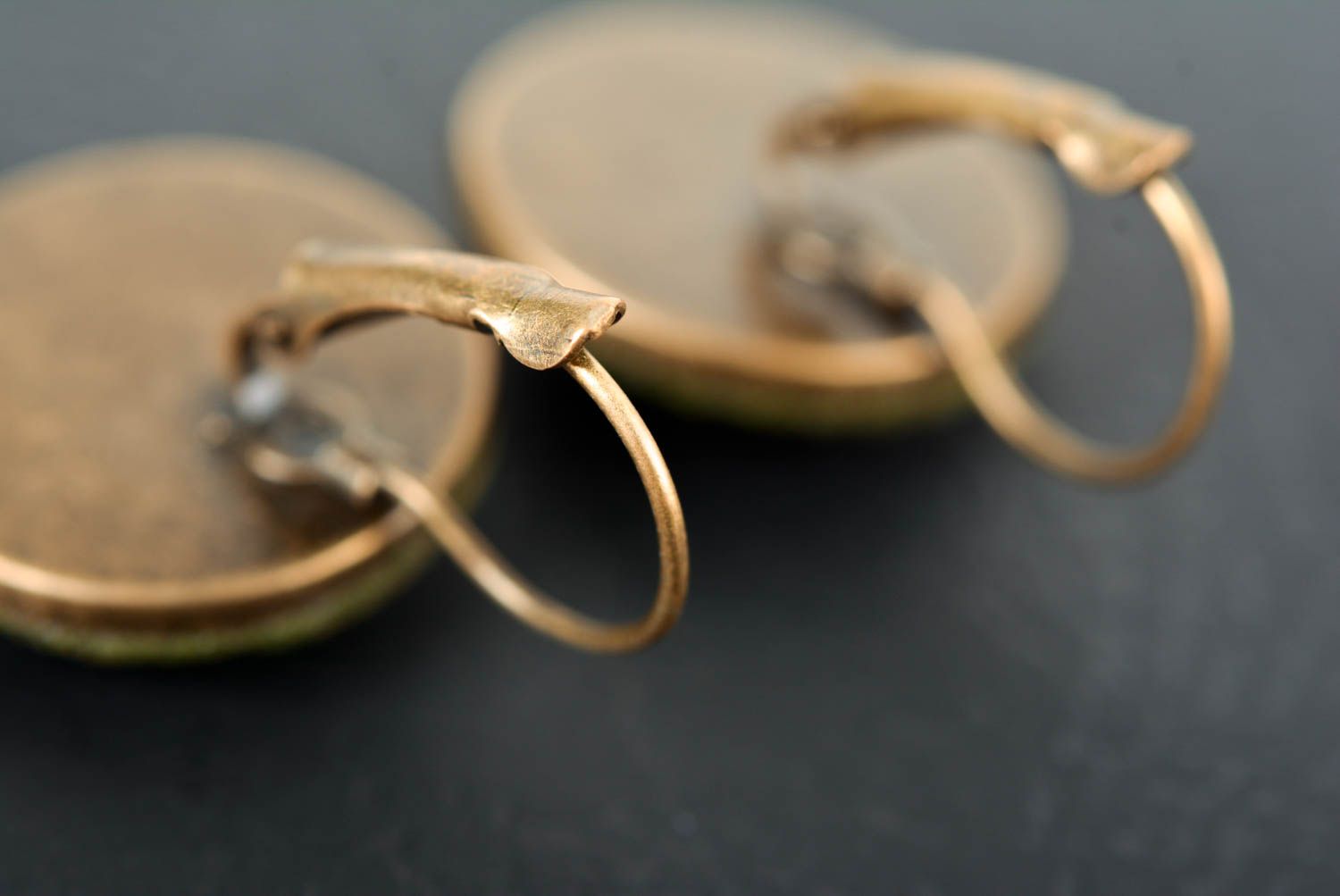 Schmuck aus Ton handgefertigt Modeschmuck Ohrringe charmant Ring am Finger foto 5