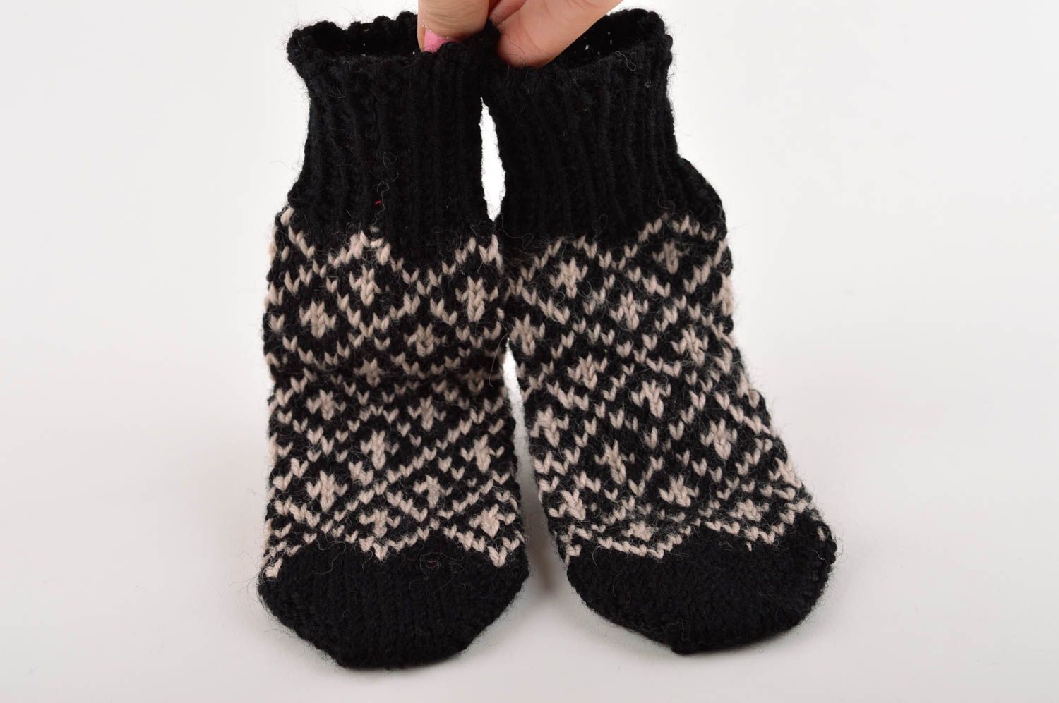 Носки ручной работы шерстяные носки теплые детские носки черно-белые с узорами фото 2