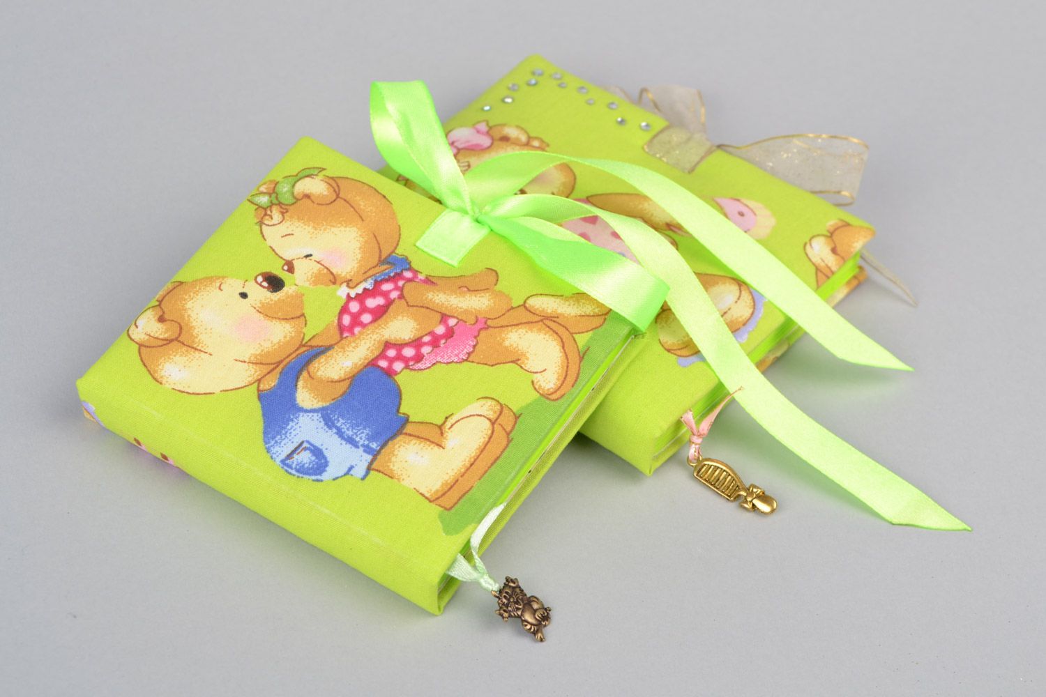 Детские блокноты набор из 2 шт с мишками зеленые на лентах милые ручная работа фото 3