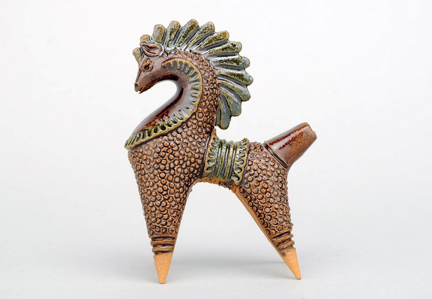 Свистулька лошадка глиняная фото 1