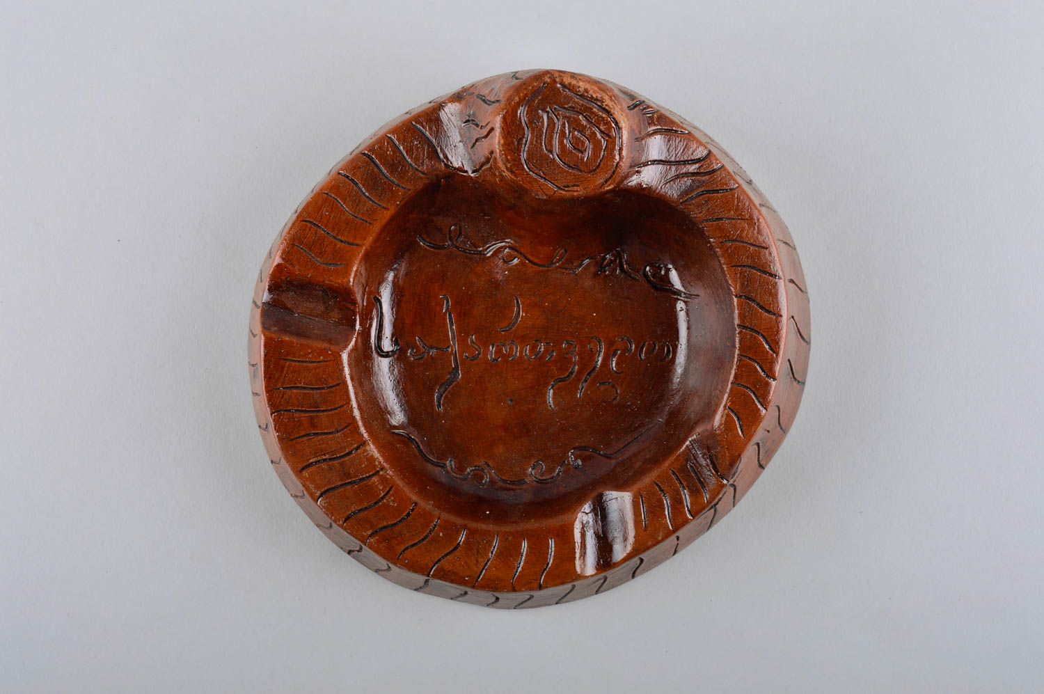 Сenicero artesanal de arcilla natural regalo original artículo de cerámica  foto 3