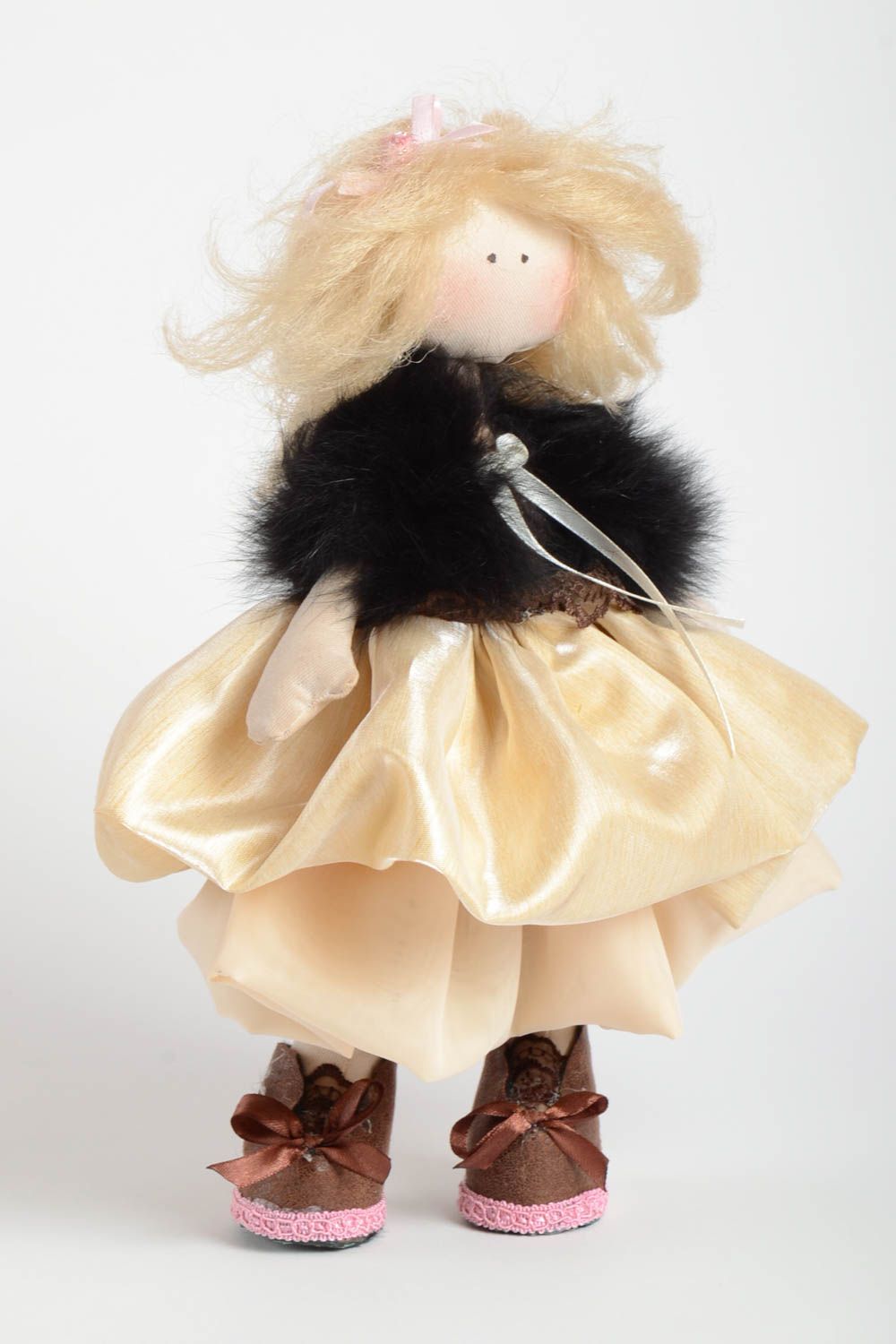 Designer Puppe handgemacht im Pelzmantel schöne Dekoration Geschenk für Freundin foto 2