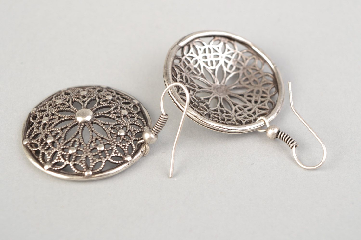 Handmade round lacy dangling earrings cast of metal alloy in ethnic style photo 5