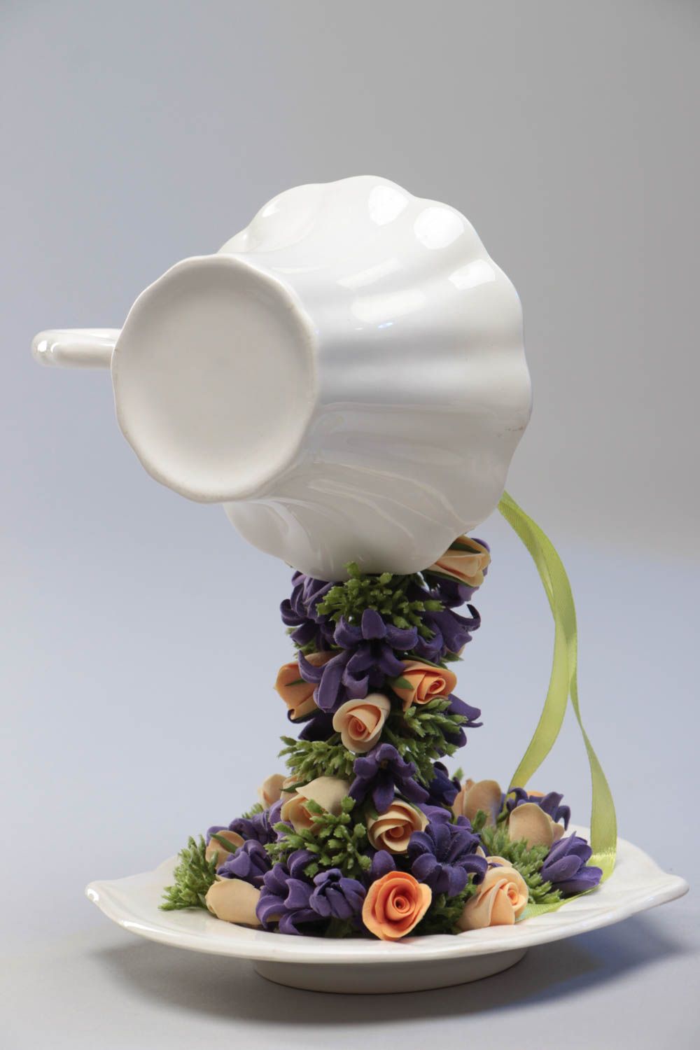 Decorative table flower centerpiece with ceramic cup photo 4