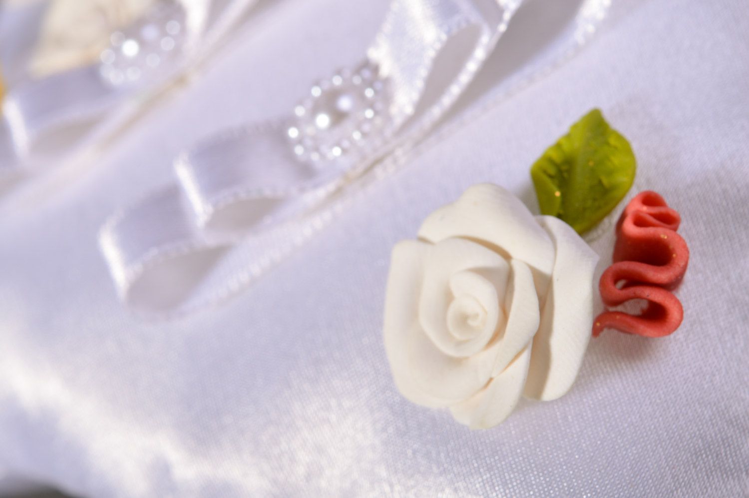 Conjunto de boda copas para boda de cristal 2 piezas con orquídeas cojín para anillos artesanales foto 4