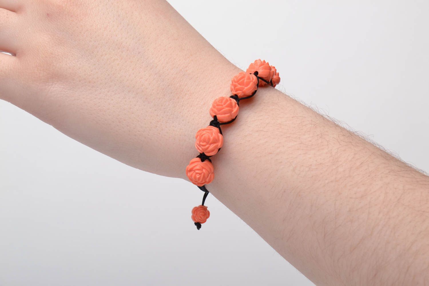 Wrist bracelet with beads photo 5