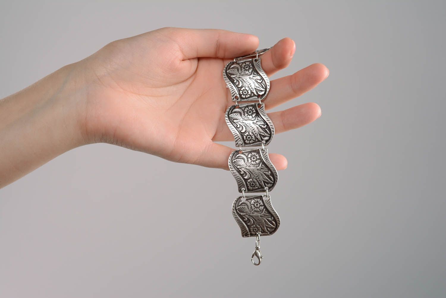 Pulseira de metal feita à mão bracelete femininos artesanais Guindaste foto 5