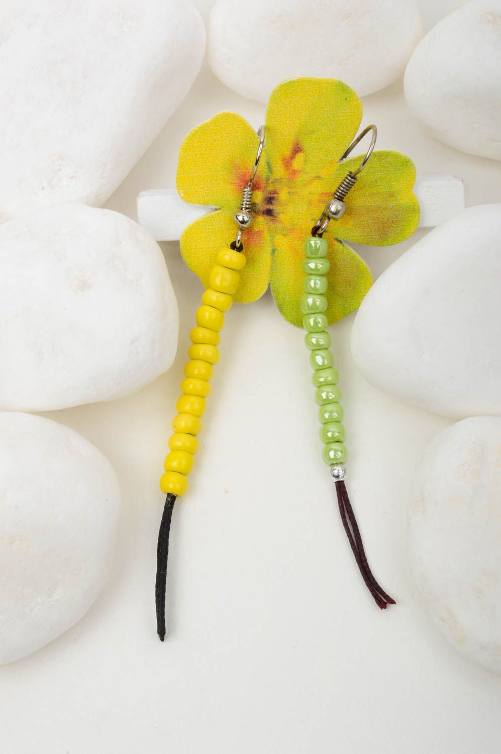 Серьги ручной работы серьги из бисера модные серьги желтая и салатовая фото 1