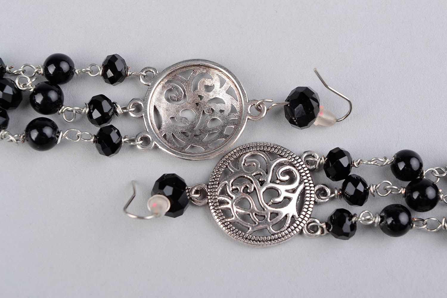 Earrings with medallion photo 3