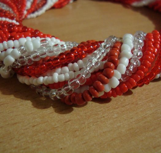 Handmade Glasperlenkette in Rot und Weiß foto 1