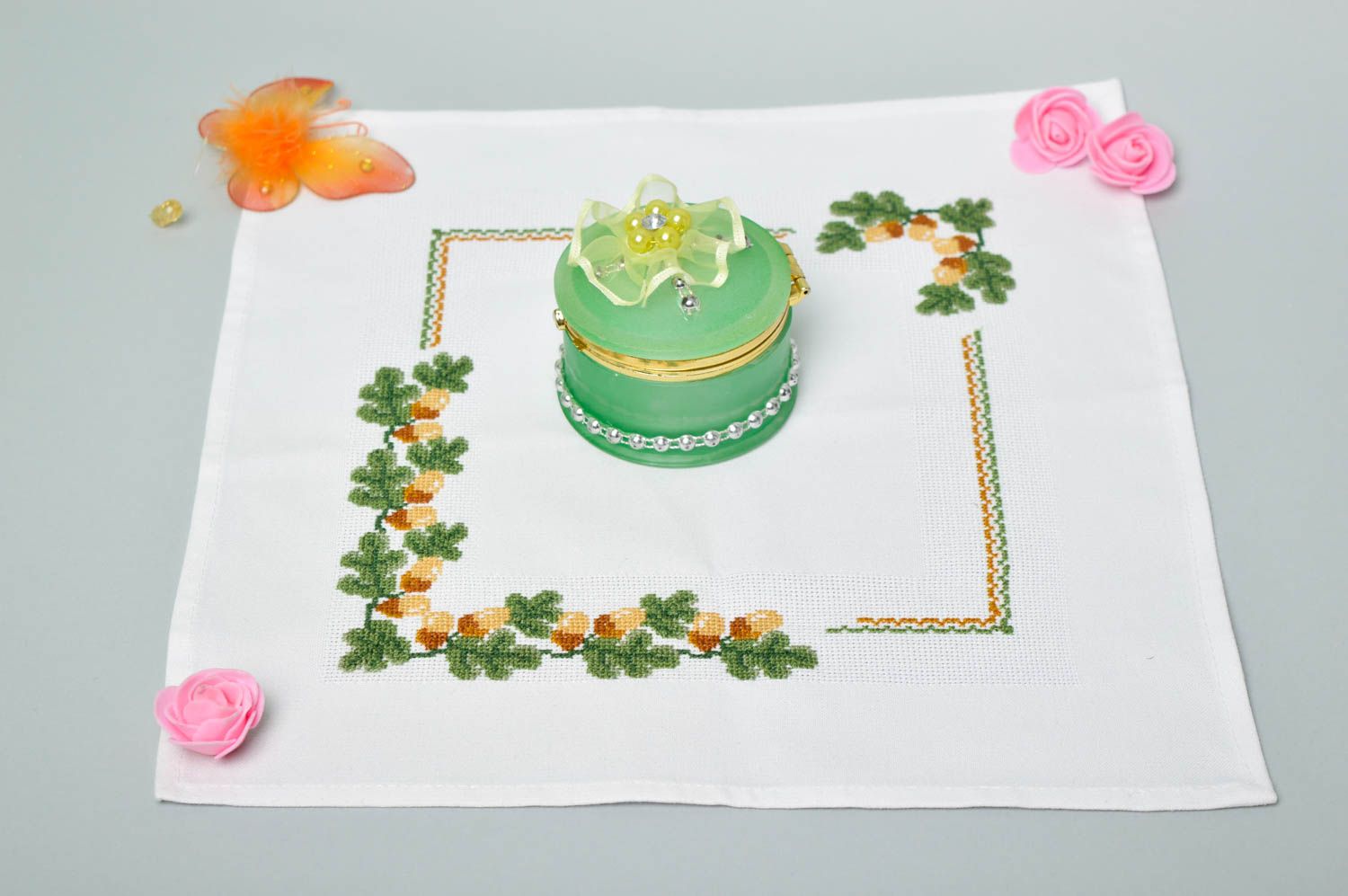 Handmade stylish linen napkin beautiful embroidered napkin home textile photo 1