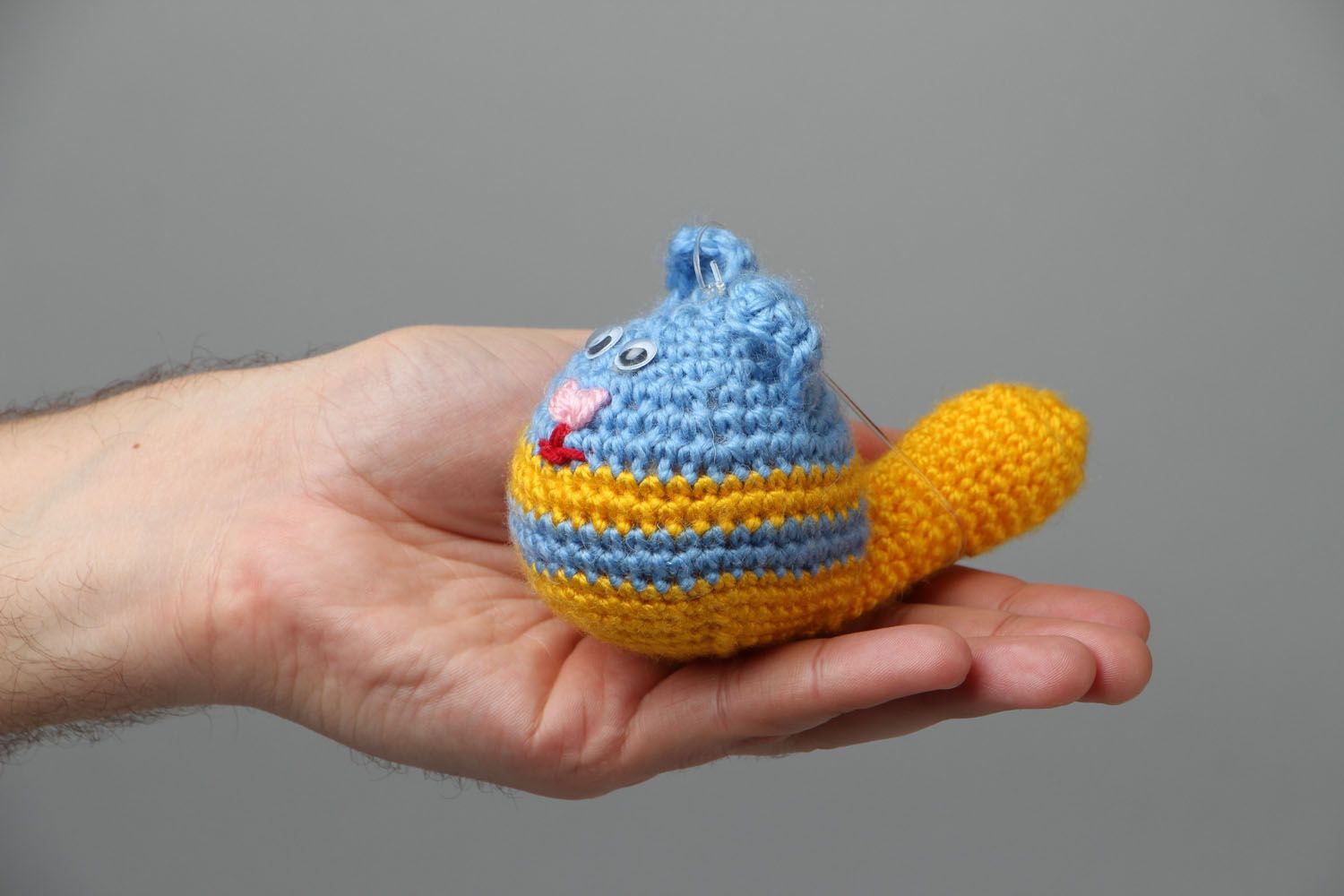 Brinquedo artesanal tricotado com gancho foto 4