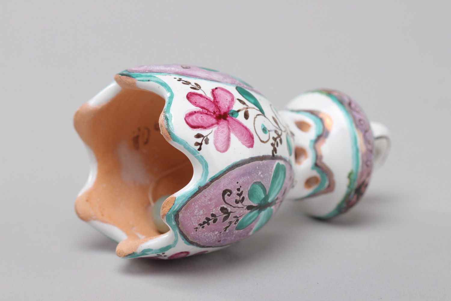 Campana decorativa de cerámica cubierta con esmalte hecha a mano con mariposa foto 3