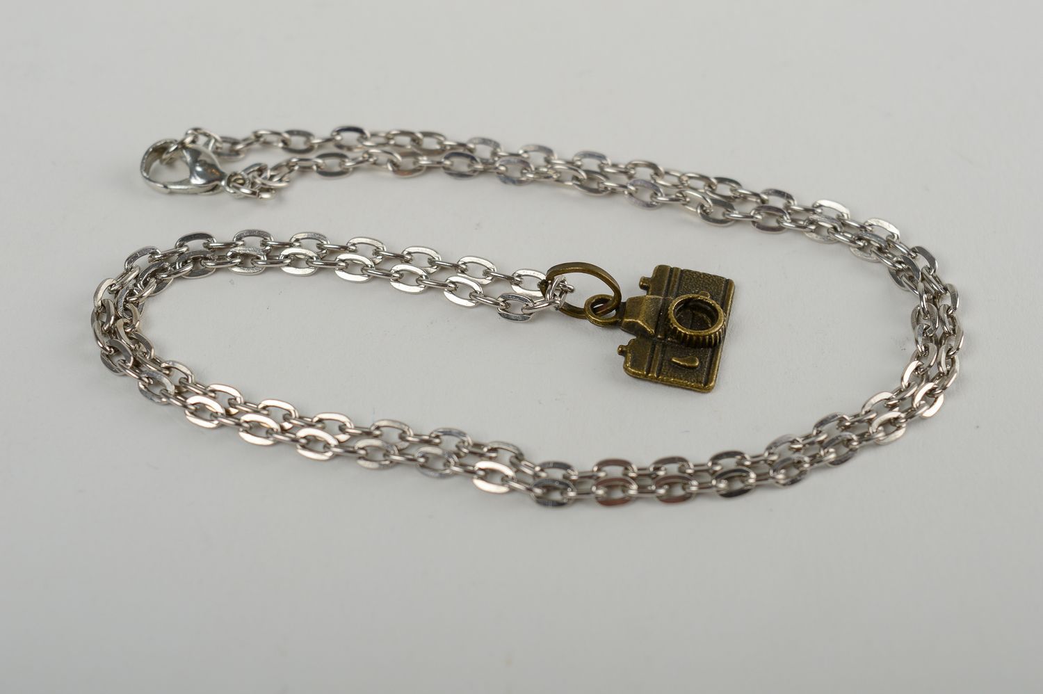 Stylish handmade neck pendant metal pendant necklace beautiful jewellery photo 4