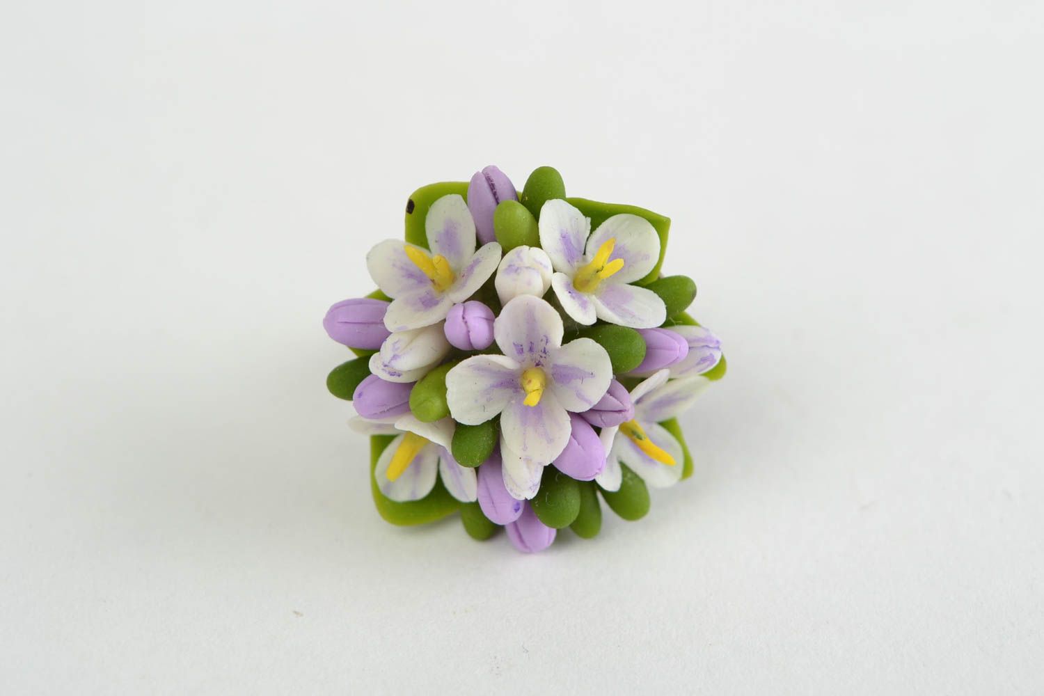 Beautiful lilac molded cold porcelain ring with small flowers photo 2