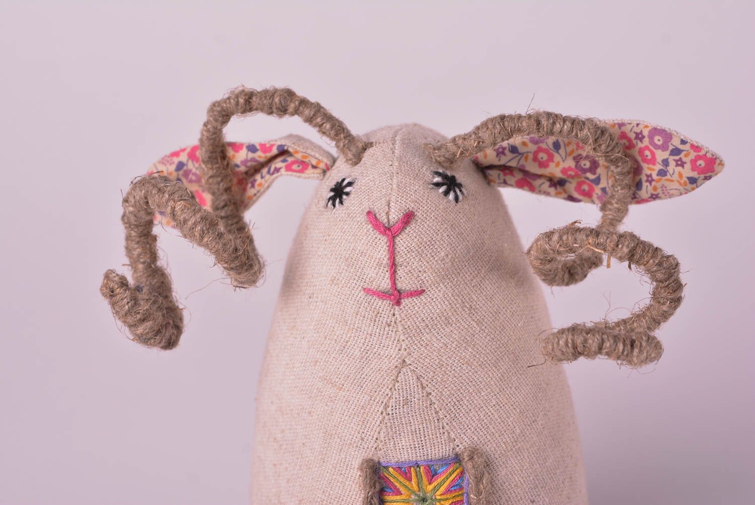 Игрушка коза ручной работы детская игрушка лняная этническая мягкая игрушка фото 3