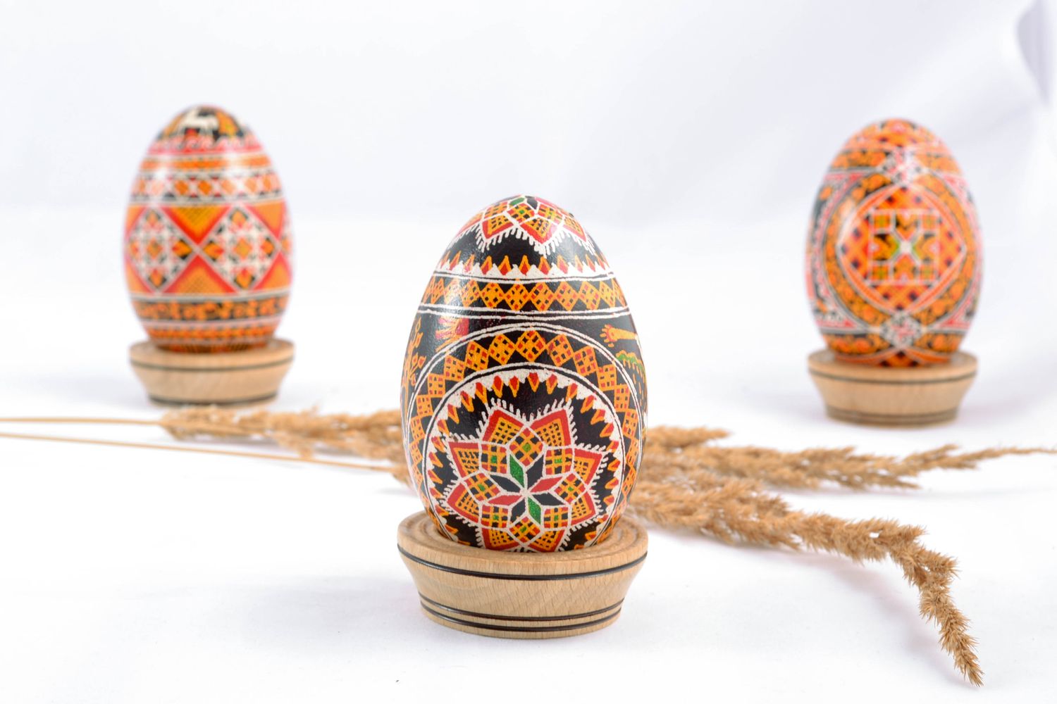 Huevo de Pascua con ornamento precioso foto 1
