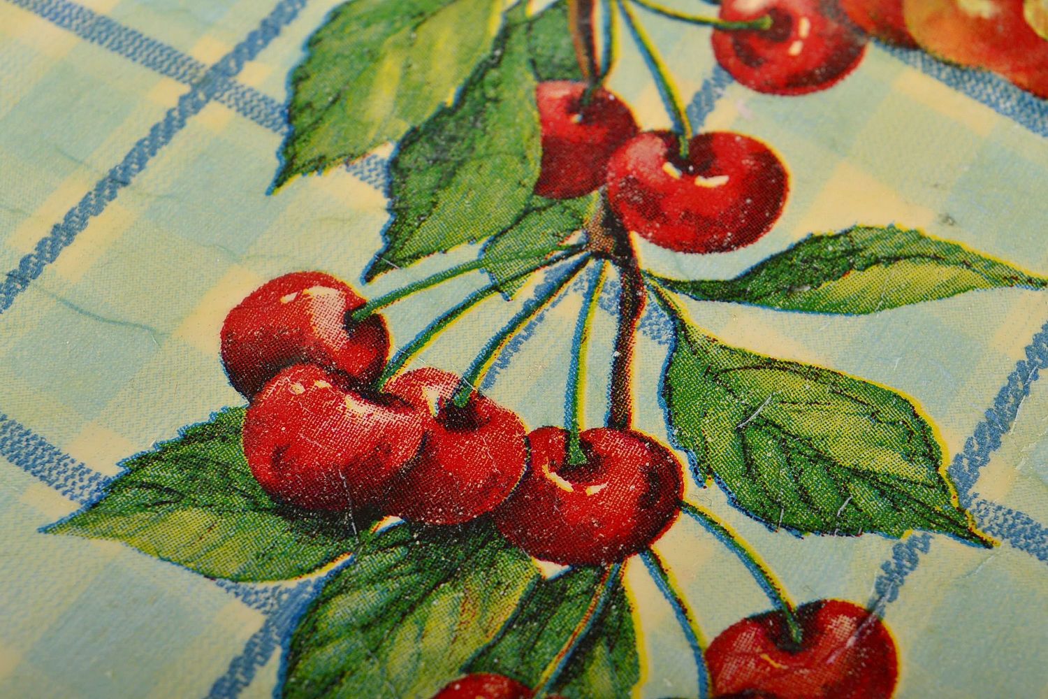 Wooden chopping board for kitchen Cherries photo 3