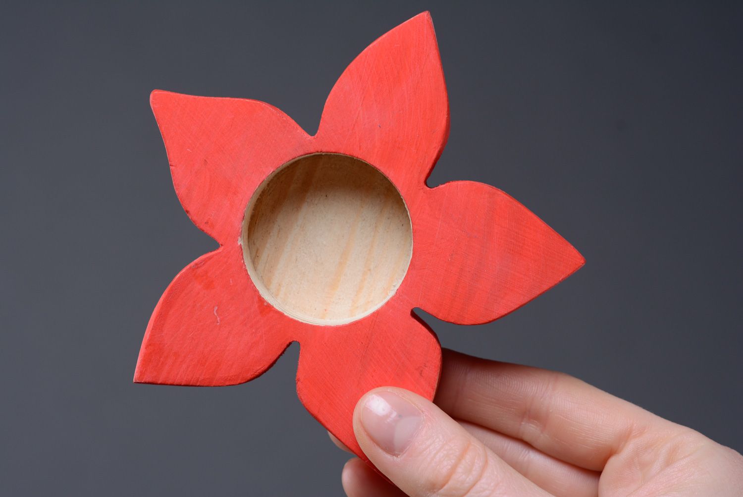 Red plywood candle holder in the shape of flower photo 4
