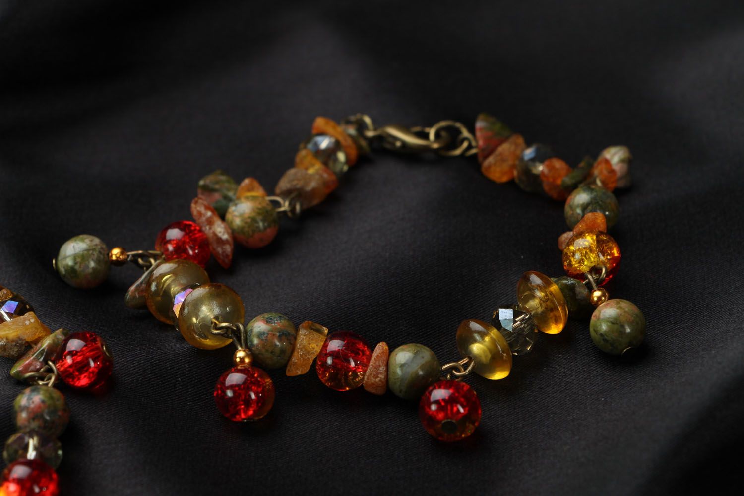 Jewelry set with natural stones photo 3