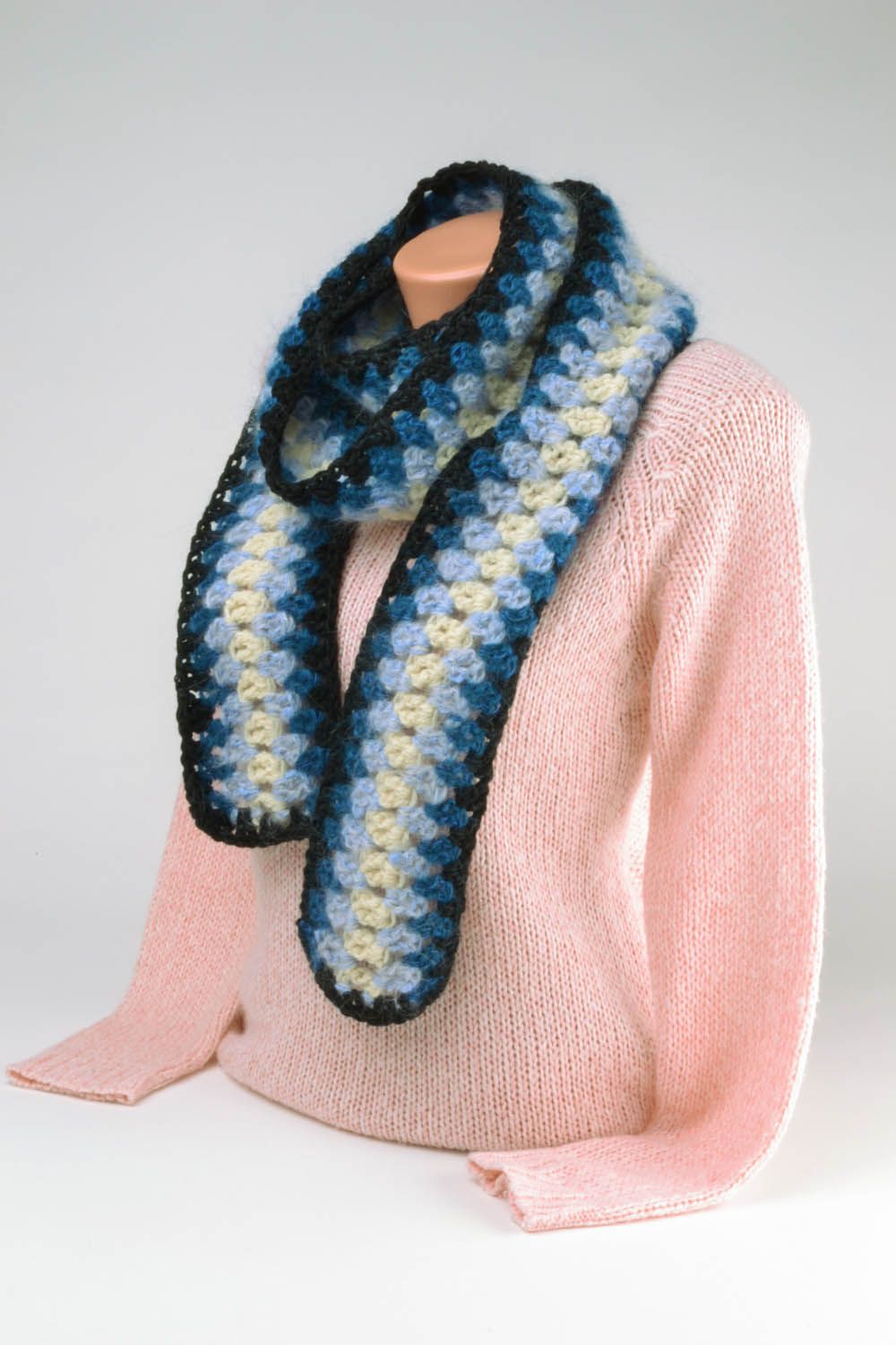Écharpe tricotée au crochet faite main photo 2