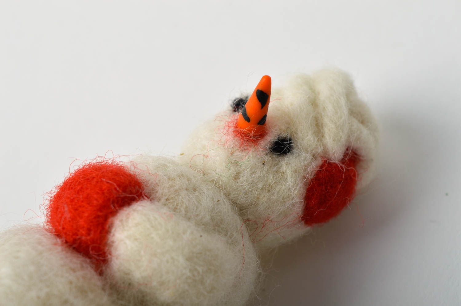 Peluche bonhomme de neige faite main laine feutrée originale Déco de Noël photo 4
