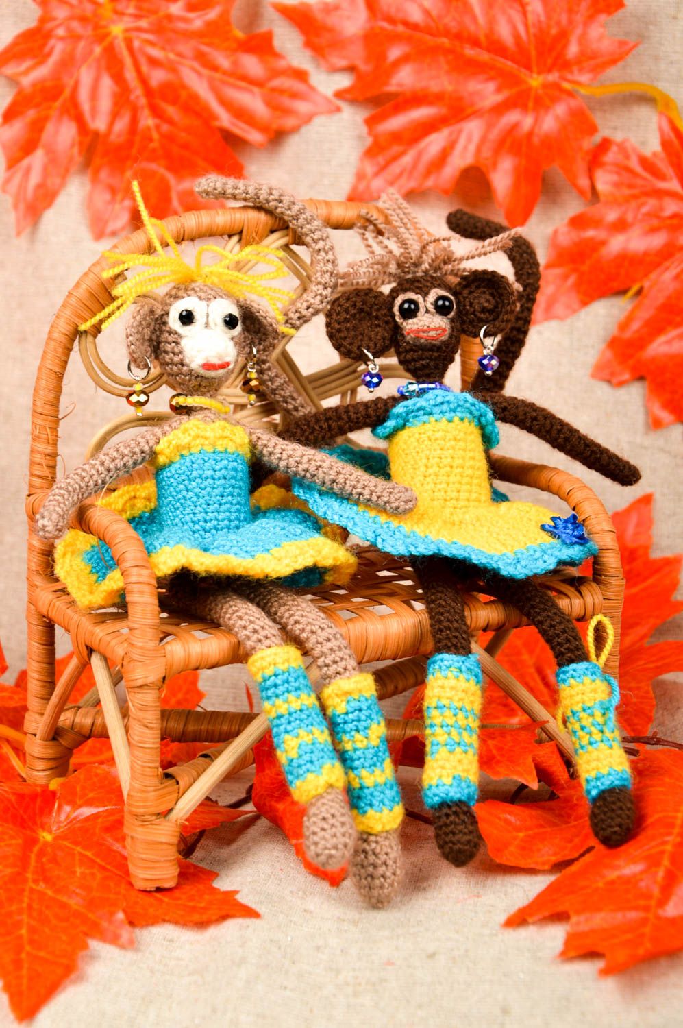 Peluches singes Jouets faits main tricotés 2 pièces Cadeau pour enfant photo 1