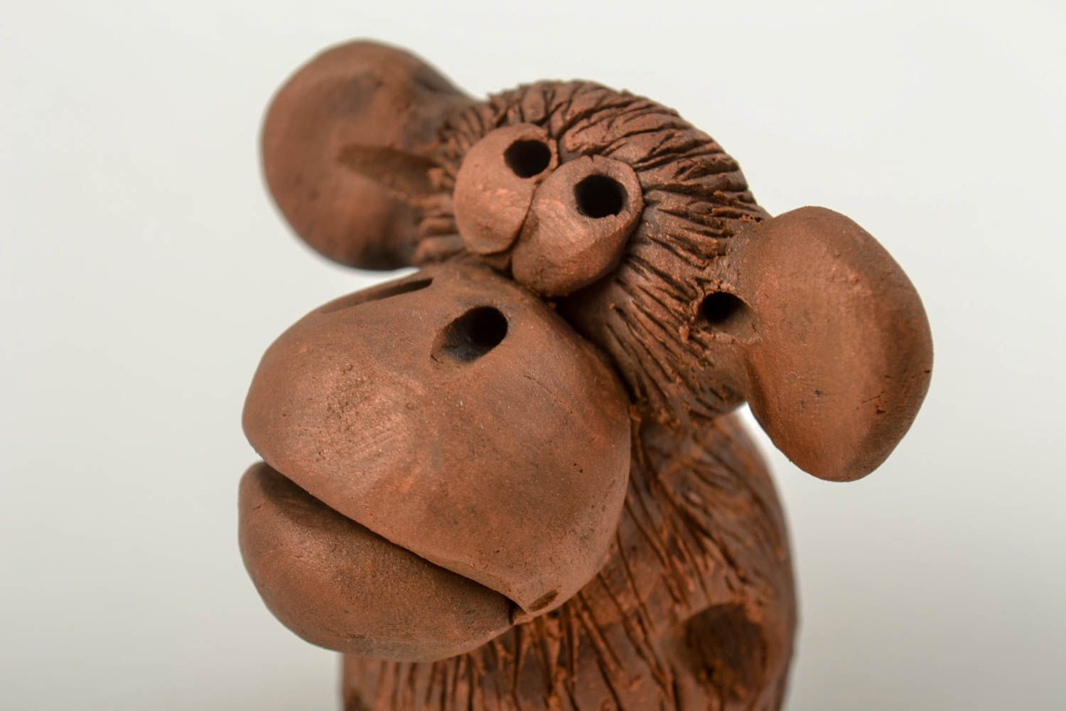 Фигурка из глины ручная работа подарок статуэтка из глины в виде обезьянки  фото 4