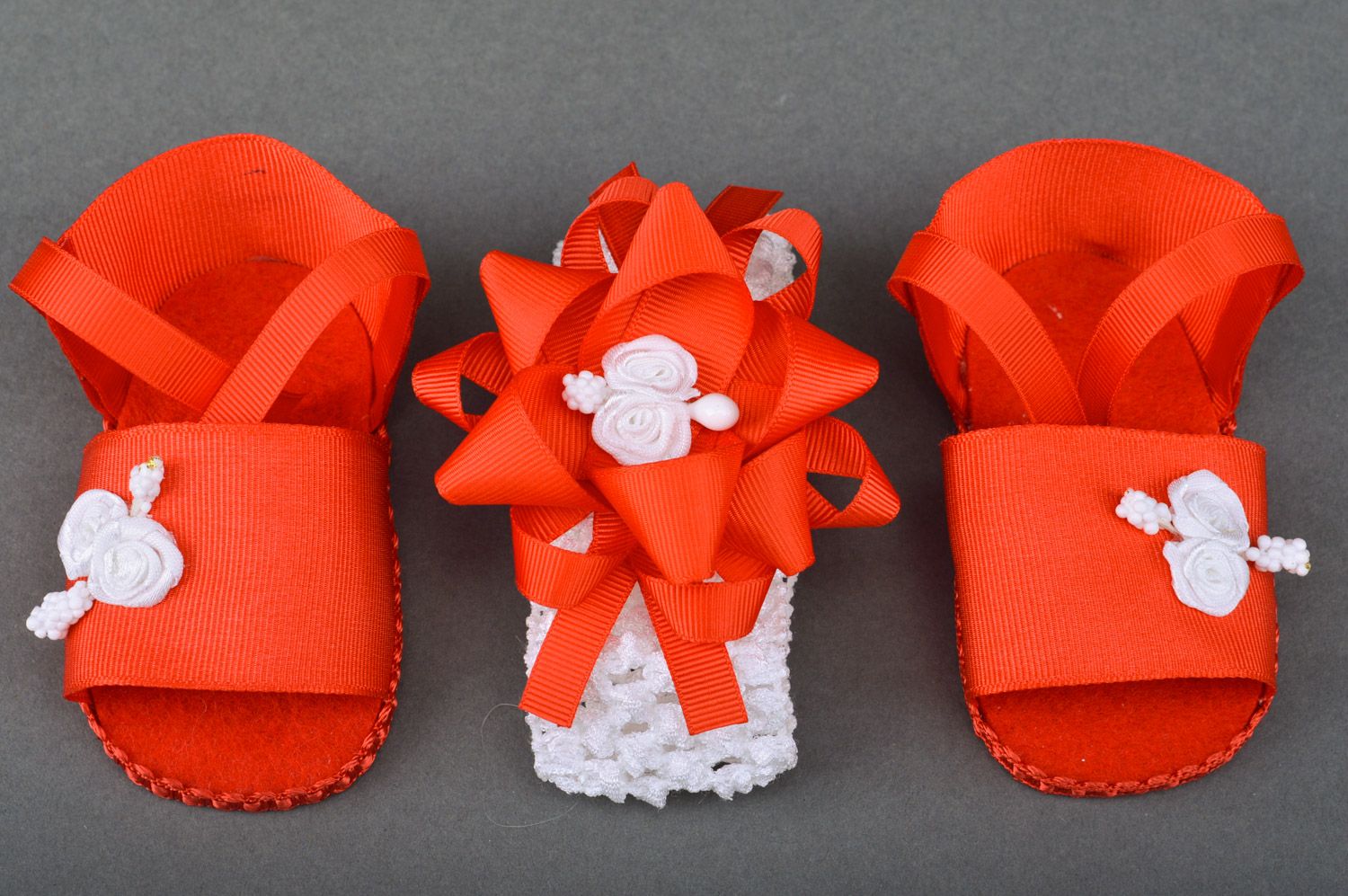 Handmade baby girl red felt sandals and headband with red flower set of 2 items photo 4