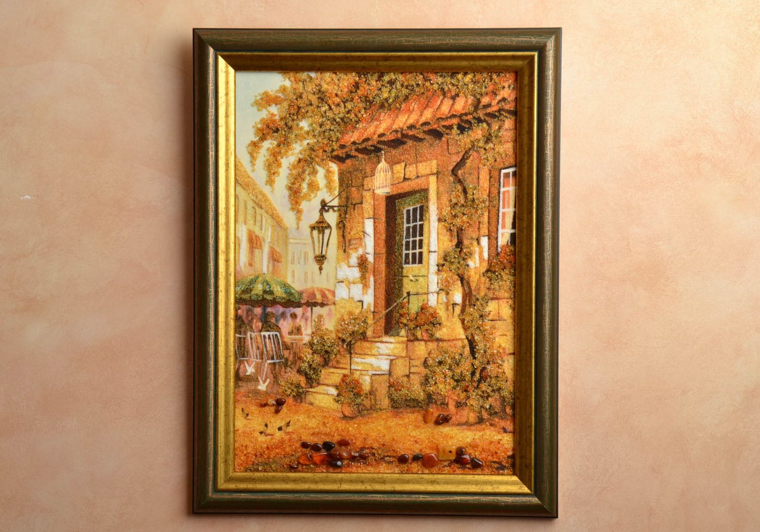 Картина на стену ручной работы из янтаря Кафе фото 1